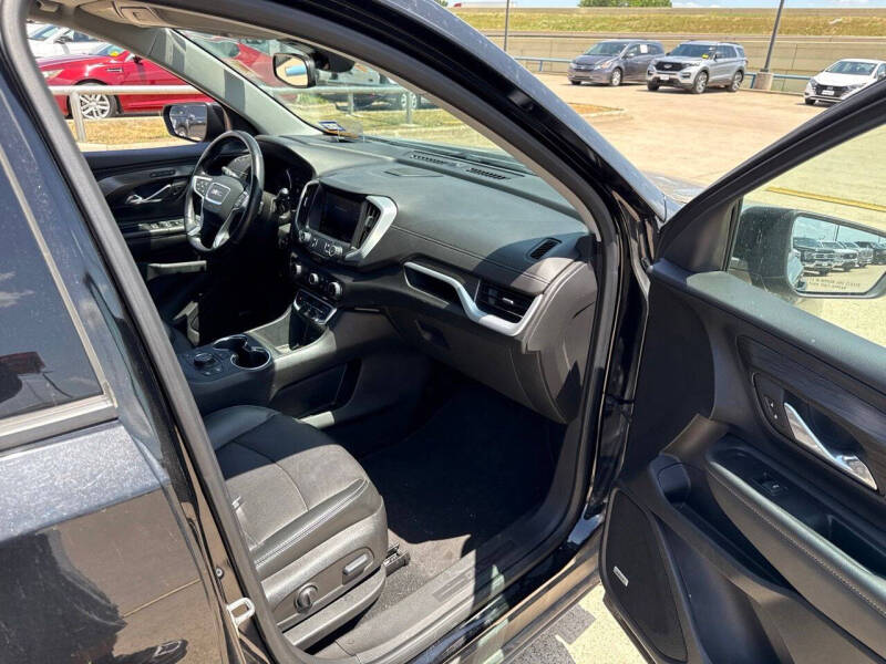 2022 GMC Terrain SLT