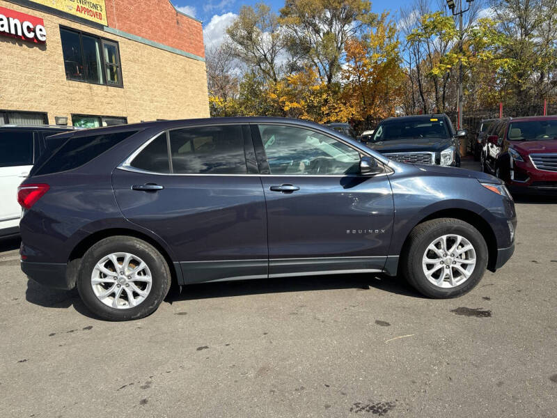 2018 Chevrolet Equinox LT photo 5