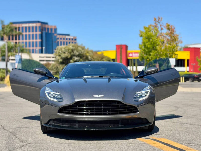 2017 Aston Martin DB11