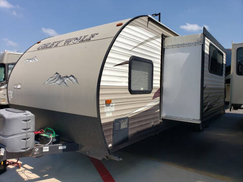 2015 Forest River Cherokee grey wolf 27RR