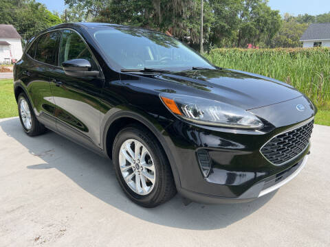 2020 Ford Escape for sale at D & R Auto Brokers in Ridgeland SC