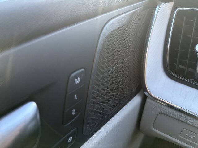 2026 Volvo XC60 T8 Ultra