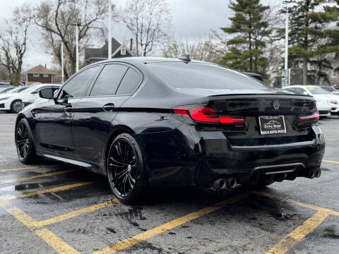 2023 BMW M5