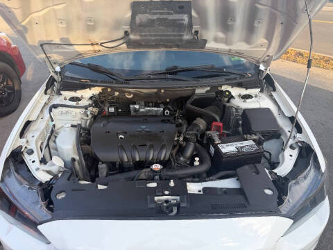 2015 Mitsubishi Lancer ES