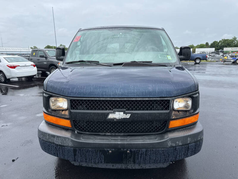 2009 Chevrolet Express LT 2500