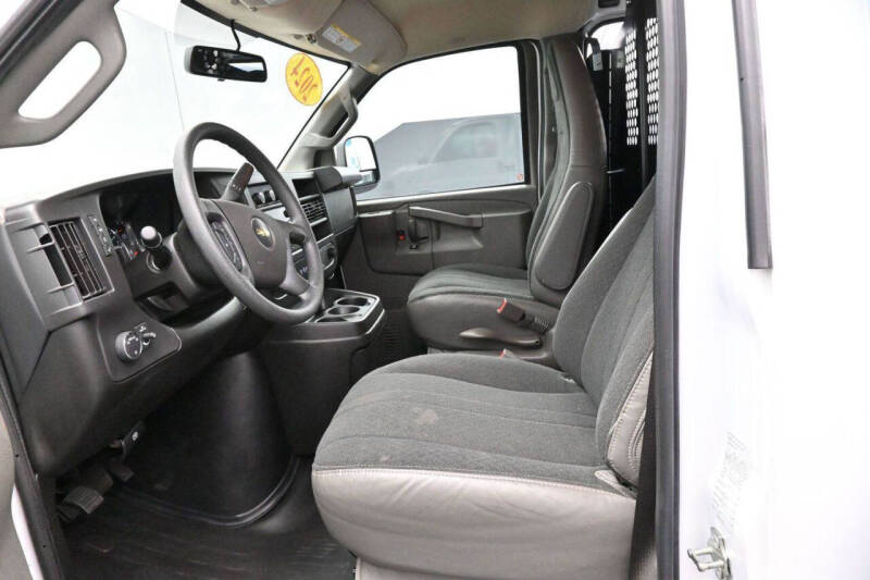 2024 Chevrolet Express 2500