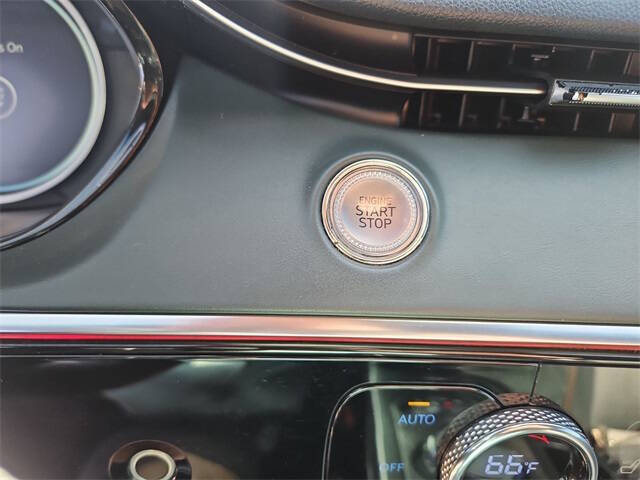 2022 Genesis GV70 2.5T Standard