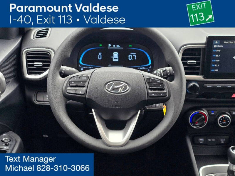 2025 Hyundai Venue SE