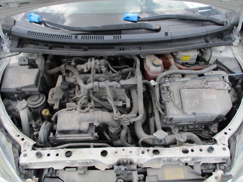 2015 Toyota Prius c Two