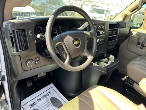2017 Chevrolet Express 2500