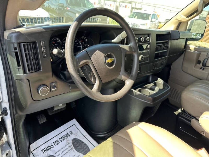 2017 Chevrolet Express 2500
