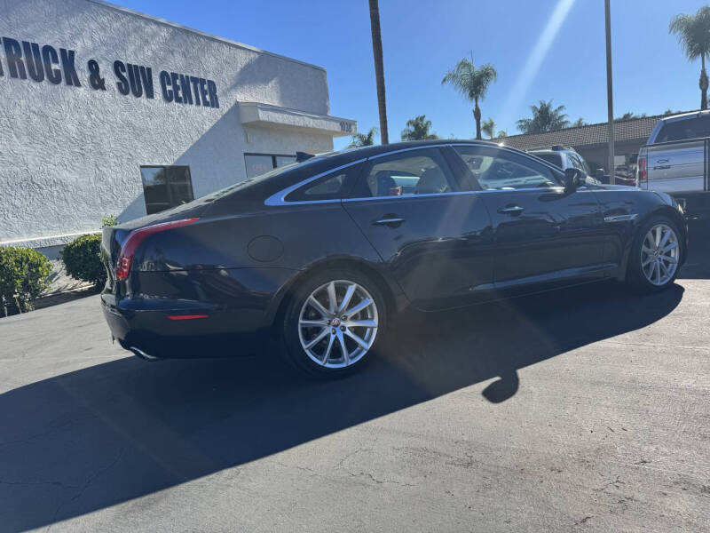 2014 Jaguar XJ Base's photo