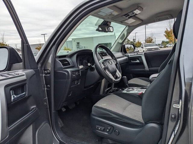 2023 Toyota 4Runner SR5