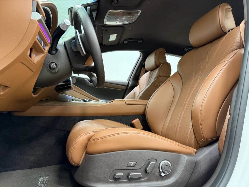 2024 Genesis Electrified G80 Advanced