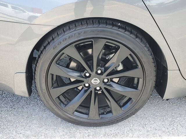 2021 Nissan Maxima 3.5 SR