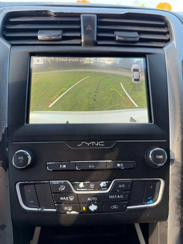 2019 Ford Fusion Hybrid SE