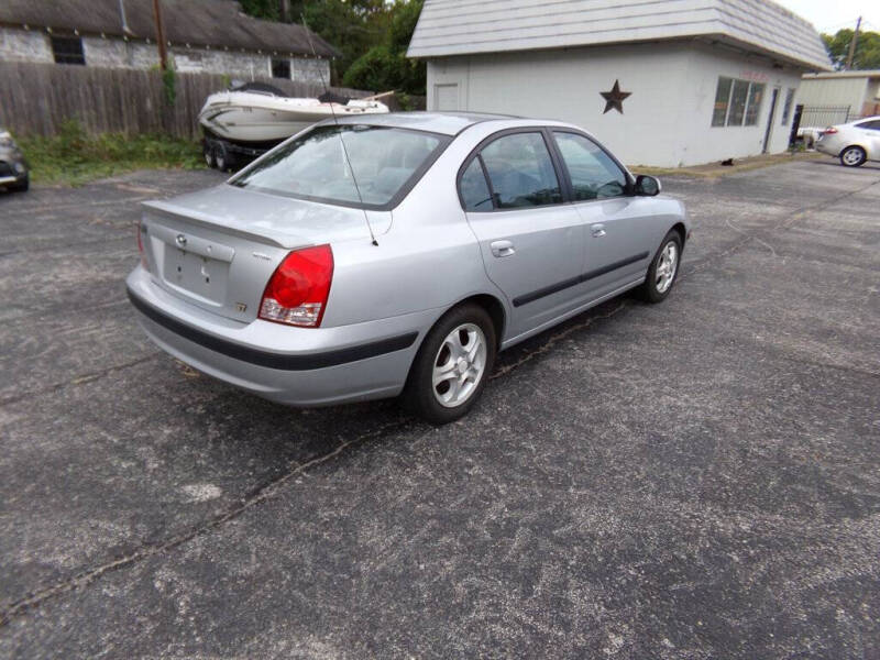 2005 Hyundai Elantra GT photo 6