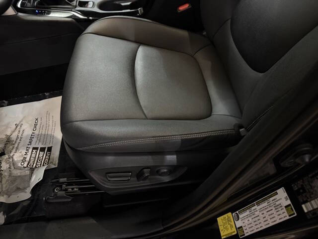 2022 Toyota Corolla Cross XLE