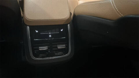 2019 Volvo XC90 T6 Momentum