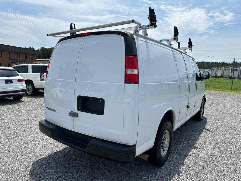 2022 Chevrolet Express 2500