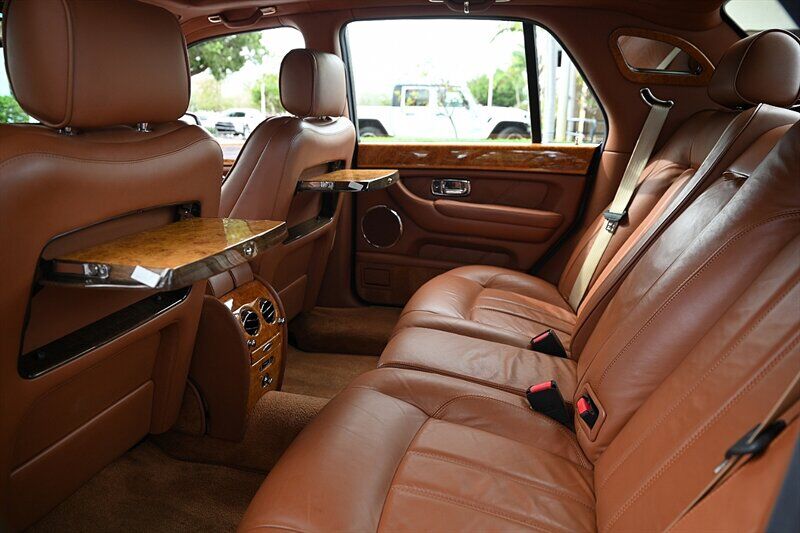 2006 Bentley Arnage 22