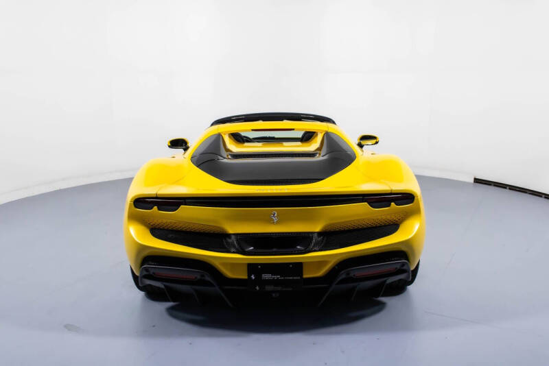 2023 Ferrari 296 GTS