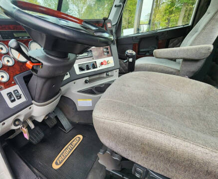2012 Freightliner CORONADO