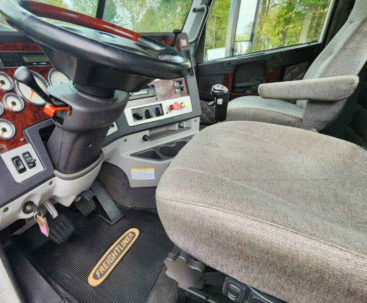 2012 Freightliner CORONADO