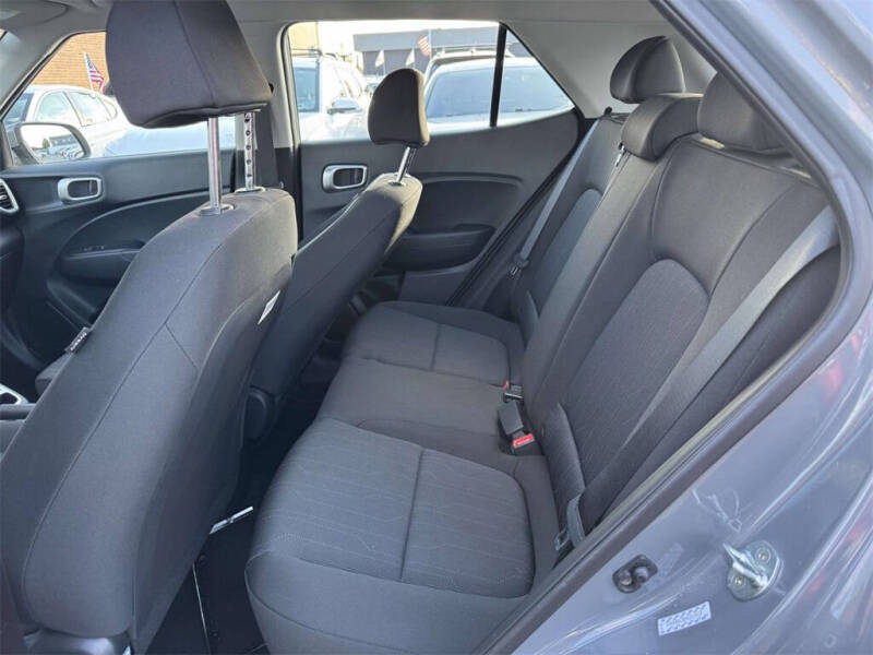 2023 Hyundai Venue SE