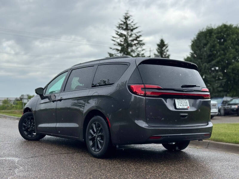 2021 Chrysler Pacifica Touring L