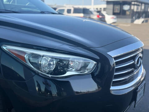 2013 Infiniti JX35