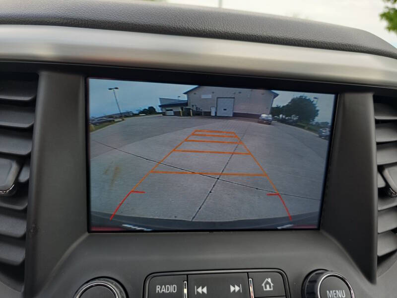 2017 GMC Acadia SLE-2