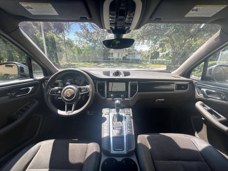 2016 Porsche Macan S