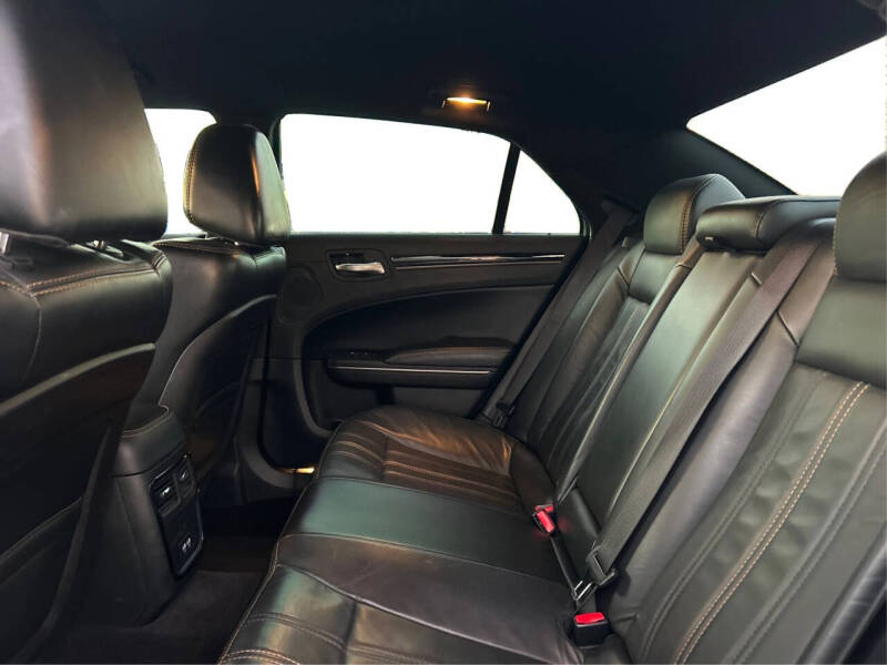 2016 Chrysler 300 S Alloy Edition