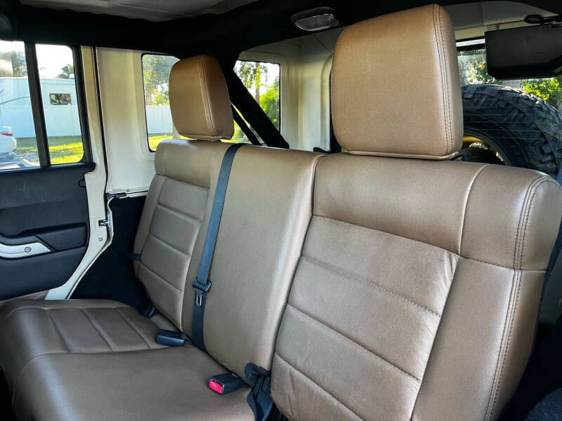 2011 Jeep Wrangler Unlimited Sahara