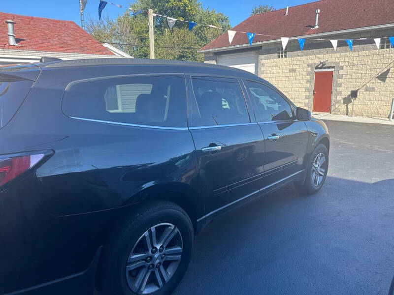 2017 Chevrolet Traverse LT