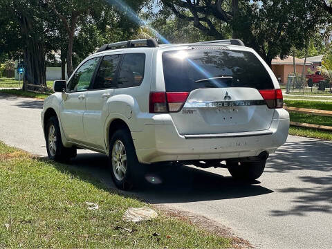 2011 Mitsubishi Endeavor LS