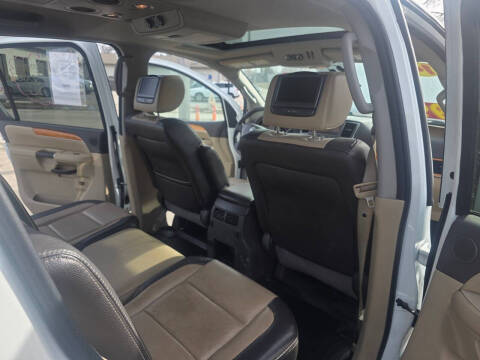 2014 Nissan Armada Platinum