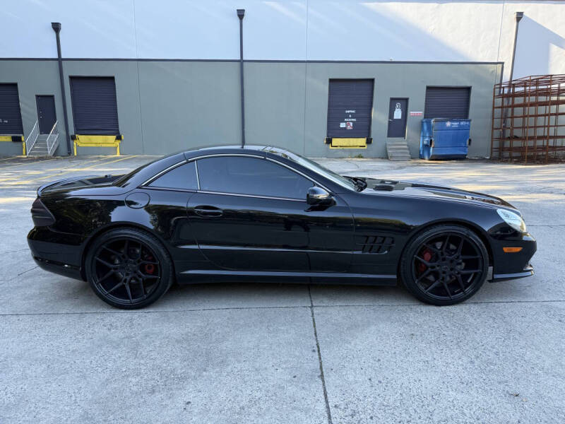 2009 Mercedes Benz SL 550 photo 2