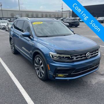 2018 Volkswagen Tiguan for sale at INDY AUTO MAN in Indianapolis IN