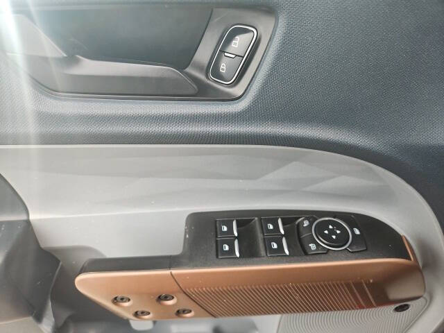 2024 Ford Maverick Lariat