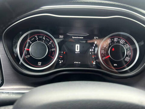 2015 Dodge Challenger SXT