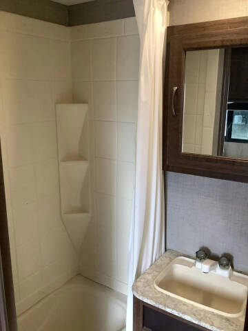 2018 Crossroads RV Zinger