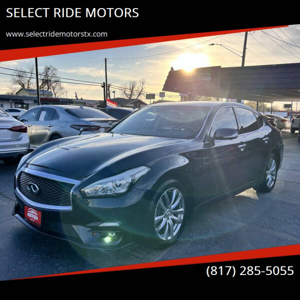 2018 INFINITI Q70 LUXE