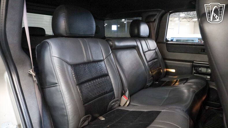 2003 HUMMER H2