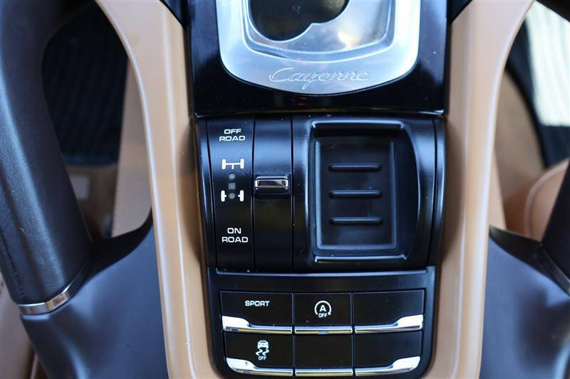 2016 Porsche Cayenne S