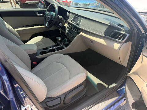 2017 Kia Optima LX