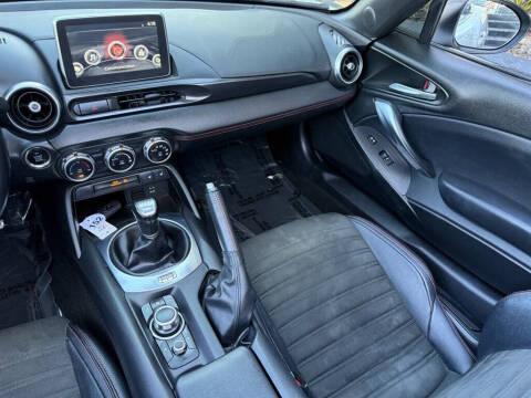 2017 FIAT 124 Spider Abarth