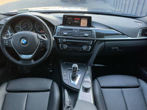 2018 BMW 3 Series 330i