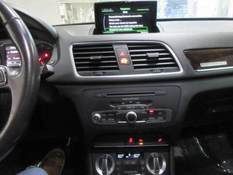 2015 Audi Q3 2.0T quattro Prestige